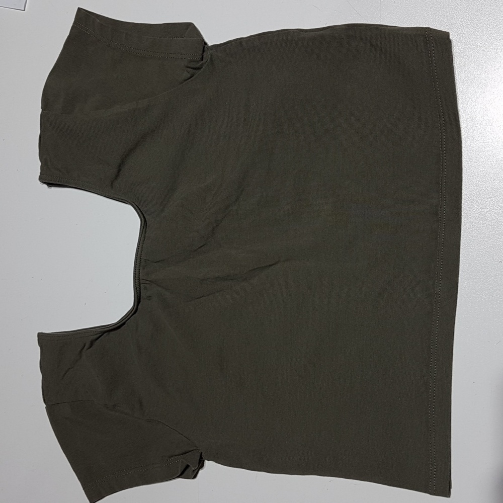 ๐3 For $20๐Twik crop tops - Picture 9 of 11
